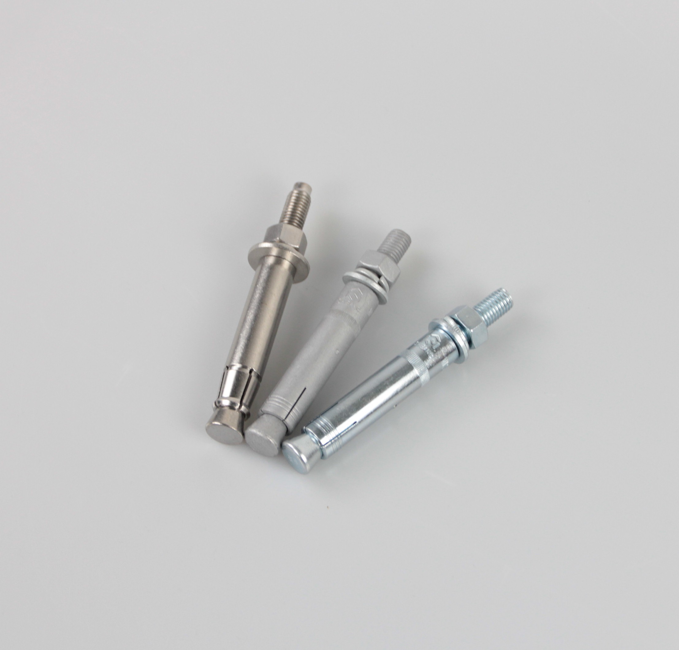 錨栓和螺栓之間的這些區(qū)別及關(guān)聯(lián)，你知道嗎？