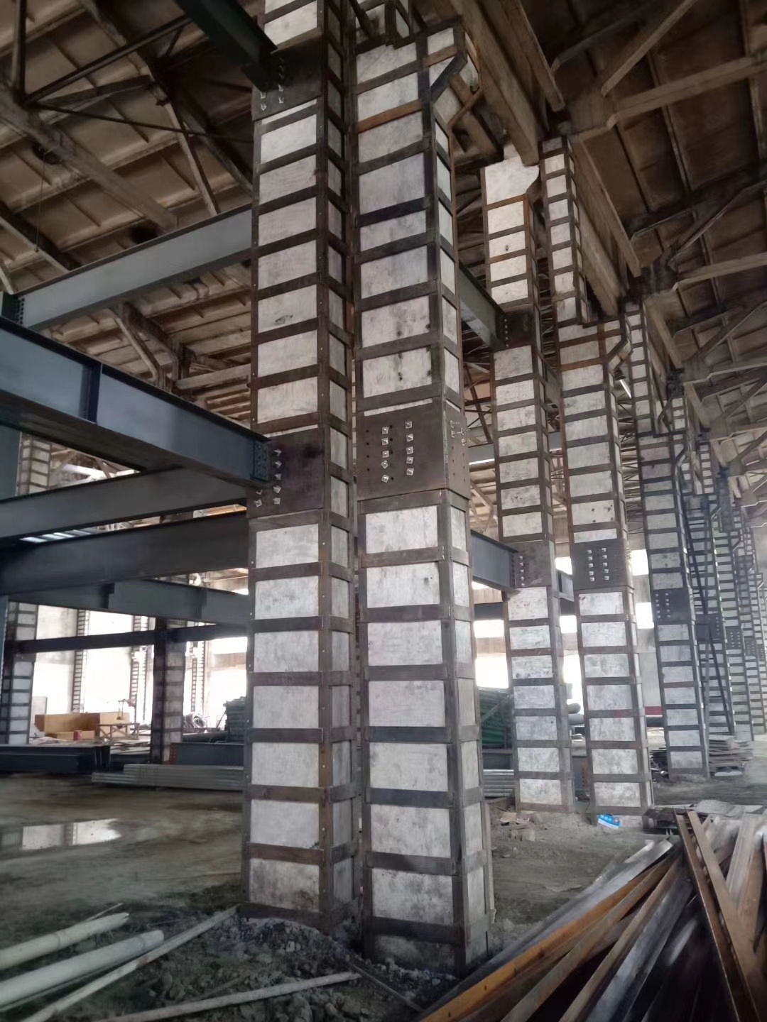 為什么說灌注型粘鋼膠，能穩(wěn)固建筑結(jié)構(gòu)加固？